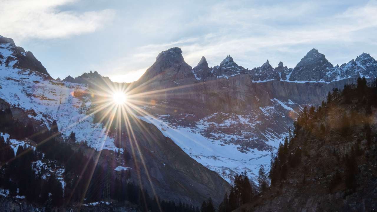 Auf den Mond folgt die Sonne